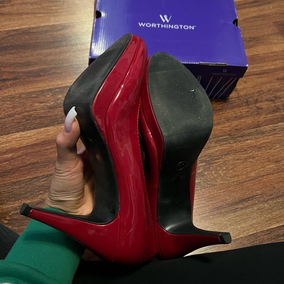 Red Heels - Picture 3 of 5